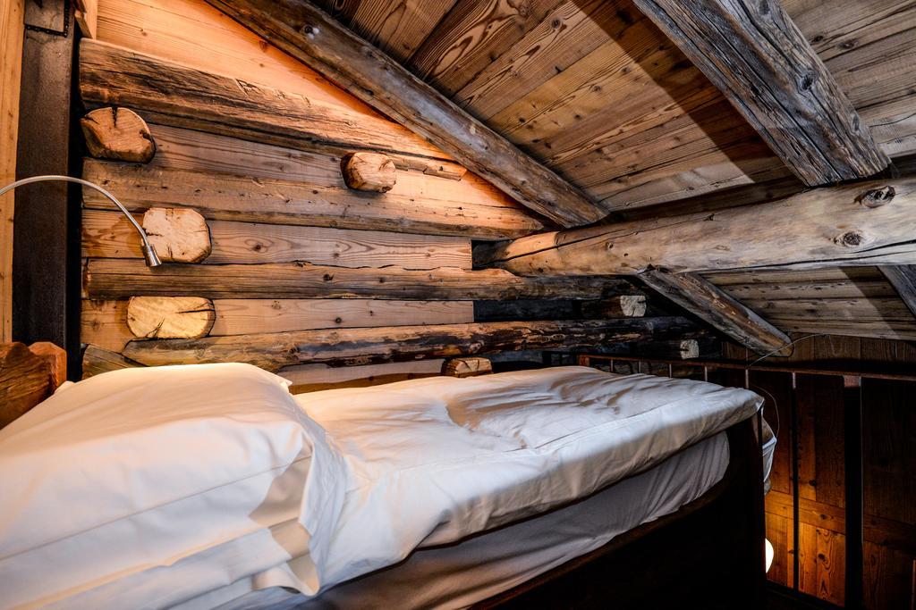 Hotel Du Grand Paradis - 1899 Auberge Boutique กอนเญ ภายนอก รูปภาพ