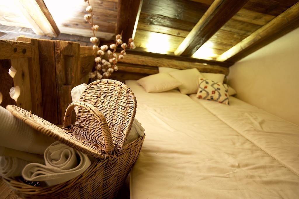Hotel Du Grand Paradis - 1899 Auberge Boutique กอนเญ ห้อง รูปภาพ