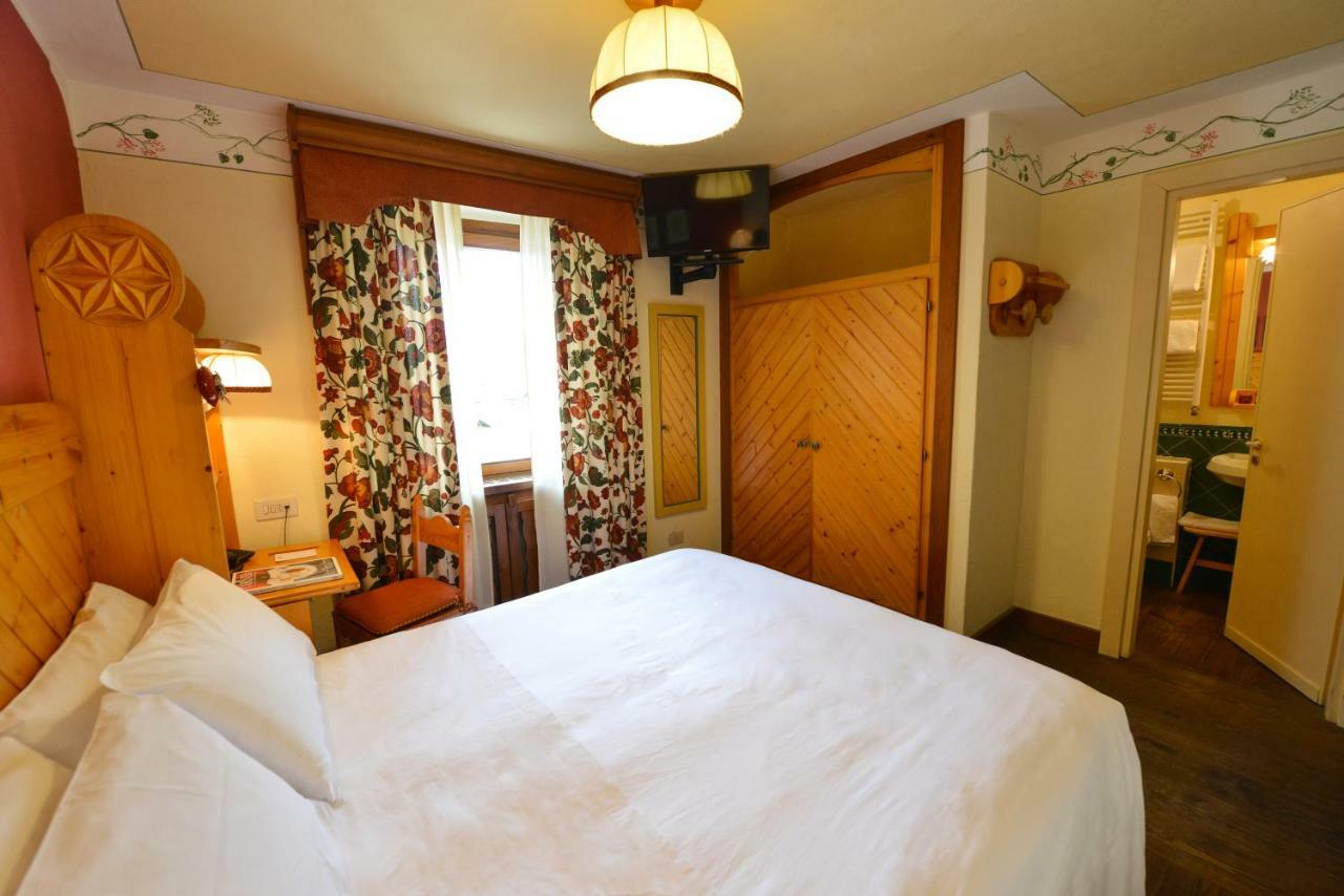 Hotel Du Grand Paradis - 1899 Auberge Boutique กอนเญ ภายนอก รูปภาพ