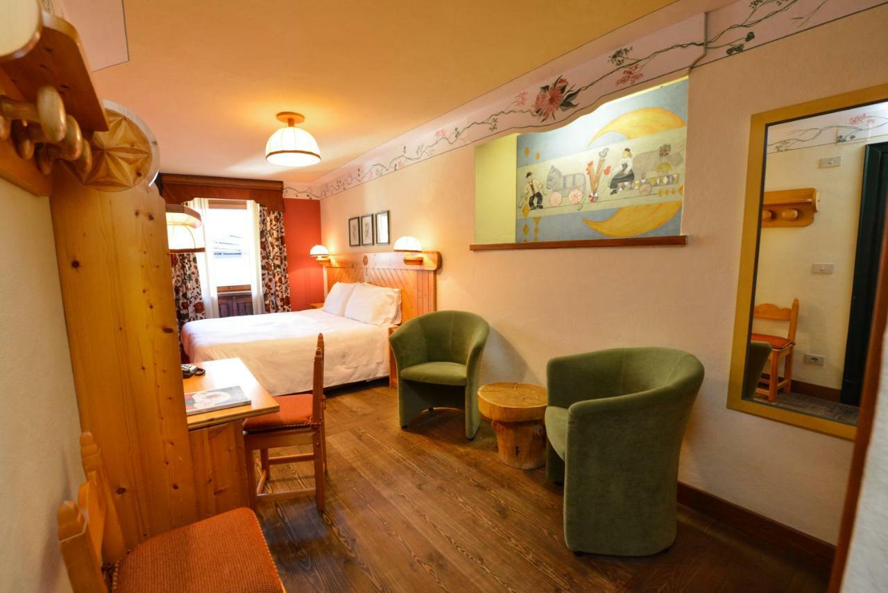 Hotel Du Grand Paradis - 1899 Auberge Boutique กอนเญ ภายนอก รูปภาพ